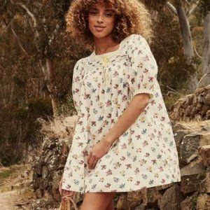 Doen Cadeau mini dress - Small - white cotton floral lace - fleurs de jonquille